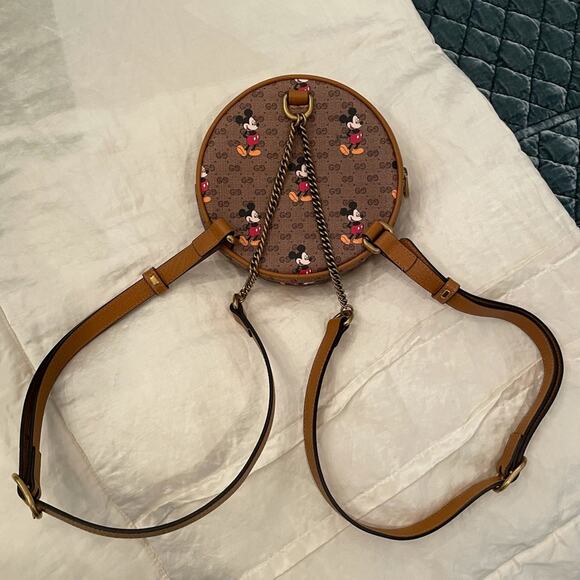 Gucci x Disney Circle Backpack Bag Purse NEW in box + shopping bag - Picture 9 of 14